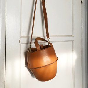 Madewell Austin Drawstring Crossbody Bucket Bag
